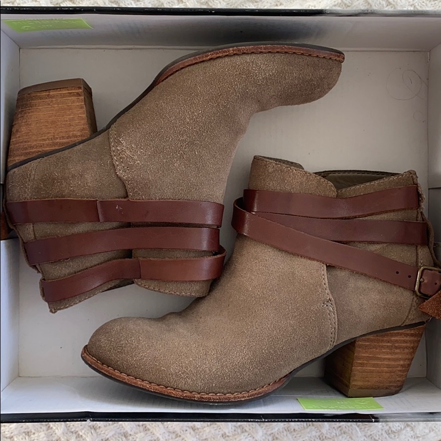 Dolce Vita Java Booties